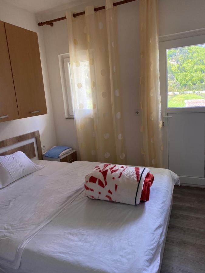 Guesthouse Skender Selimaj Valbone Ngoại thất bức ảnh