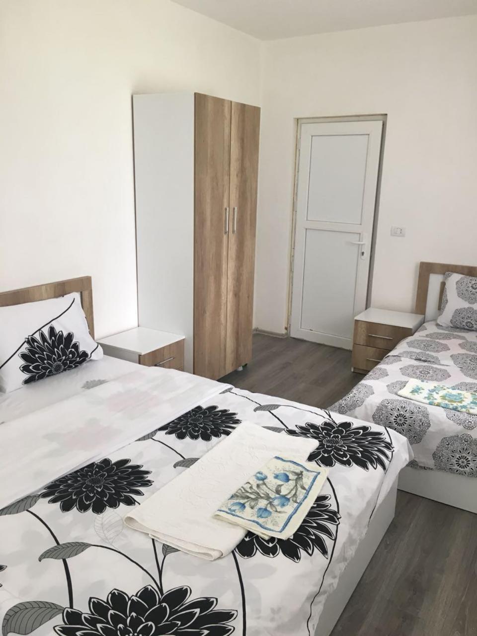Guesthouse Skender Selimaj Valbone Ngoại thất bức ảnh