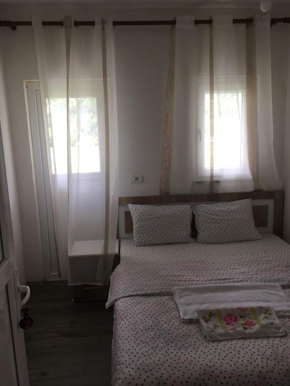 Guesthouse Skender Selimaj Valbone Ngoại thất bức ảnh