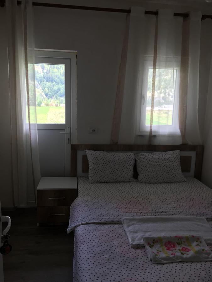 Guesthouse Skender Selimaj Valbone Ngoại thất bức ảnh